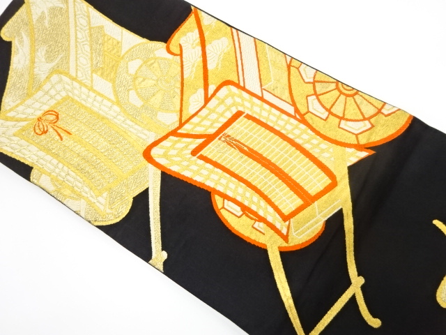 アンティーク　御所車模様織り出し袋帯（着用可）